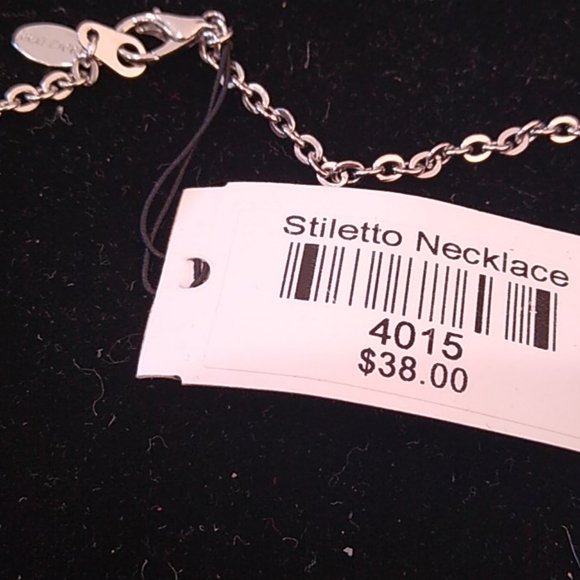 Faux diamond stiletto charm with 14" necklace. - Picture 4 of 8